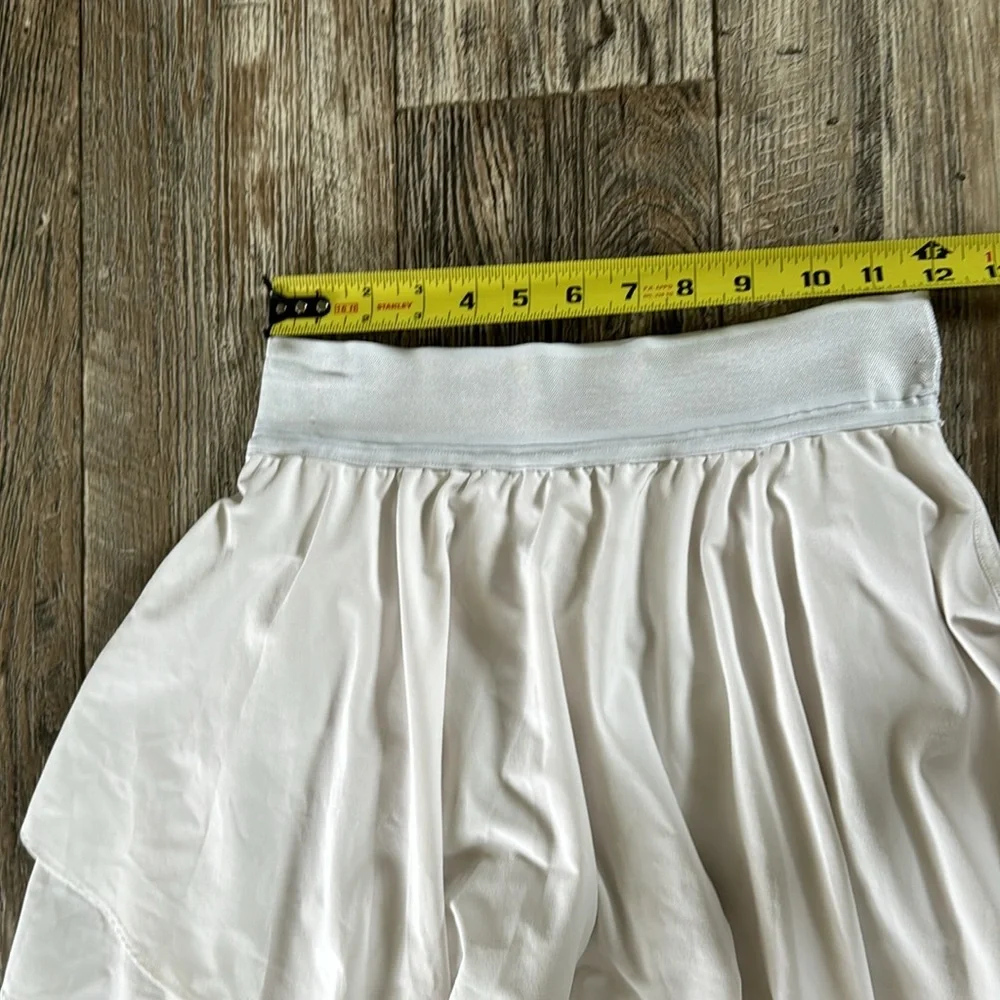 🌟LULULEMON 🌟WOMEN 🌟SHIRT, SIZE 4 - Picture 8 of 9